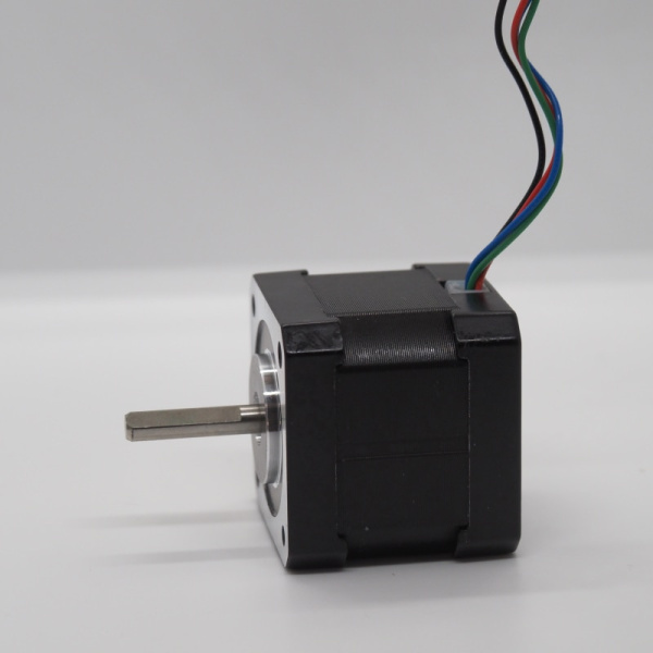 Шаговый двигатель 0.9 LDO-42STH40-2004MAH(VRN), Nema 17
